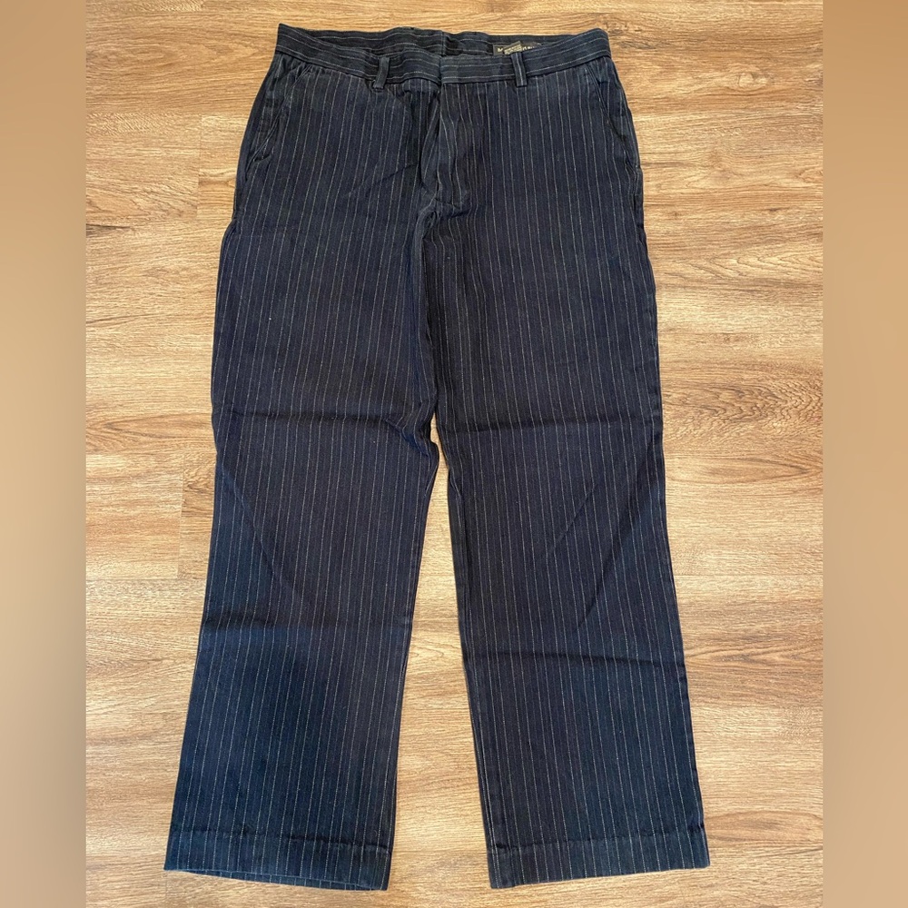 Banana Republic Men’s Navy Pinstripe Trousers 36